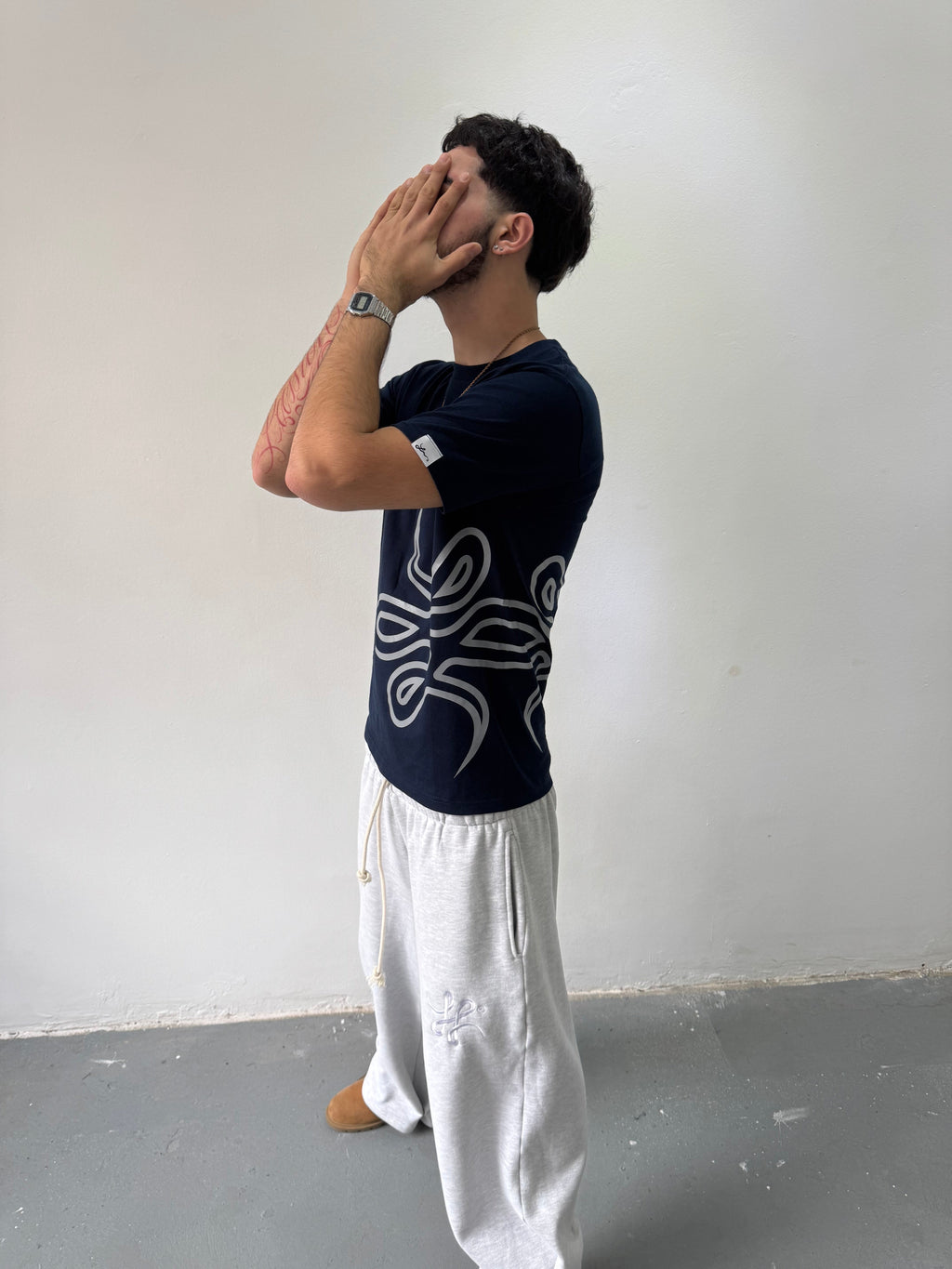 Remera "Trigrama" (Azul Marino) - M.V.