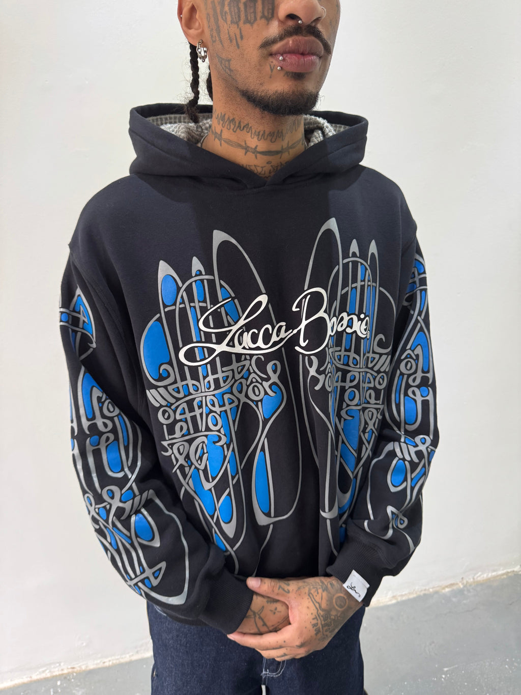 Hoodie "Nudos de Archibald" (Negro x Azul) - M.V.