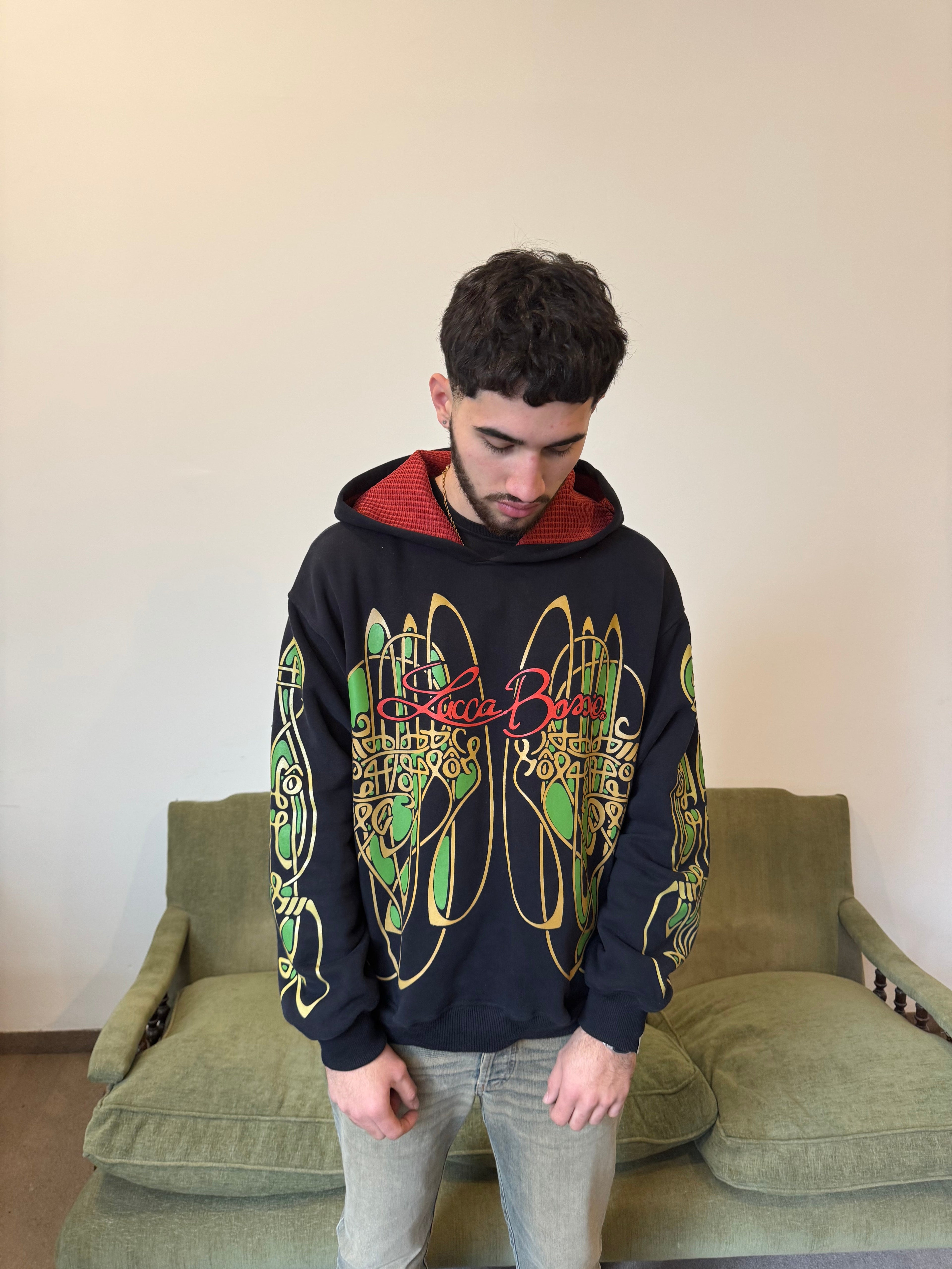 Hoodie "Nudos de Archibald" (Negro x Rojo) - M.V.