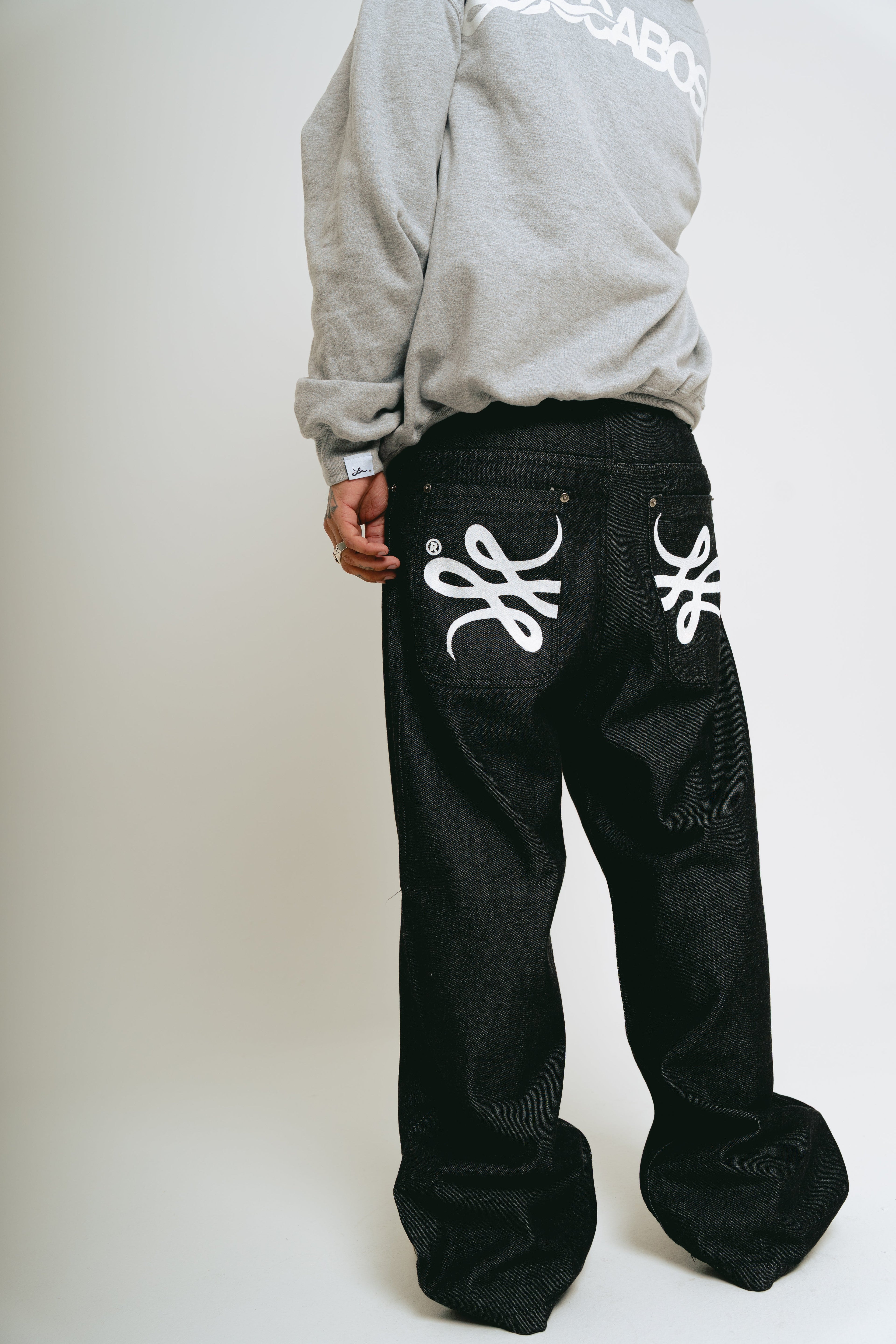 Pantalón Jean Baggy Raw ”Trigrama”