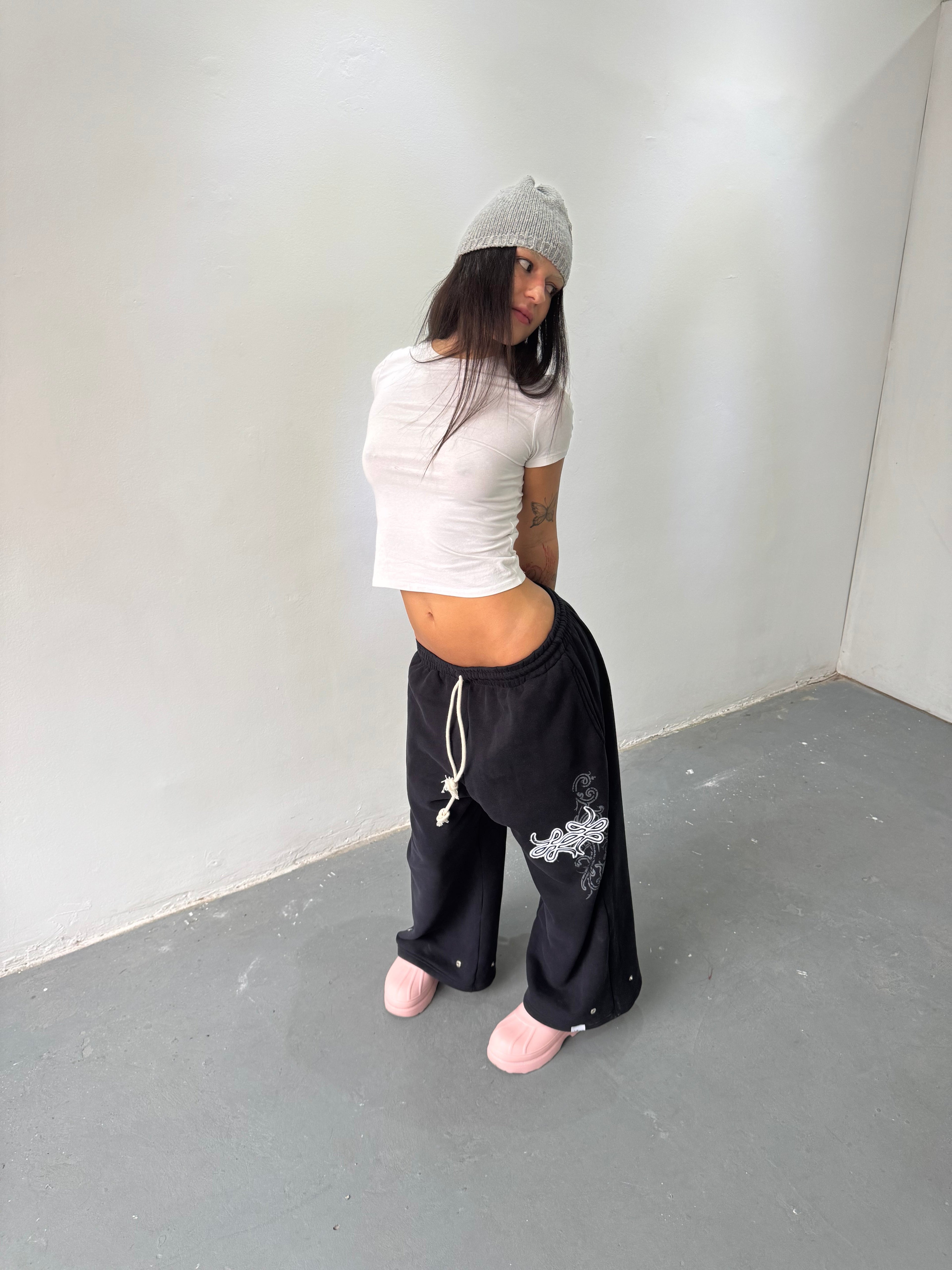 Jogging "De Acanto" (Negro) - M.V.