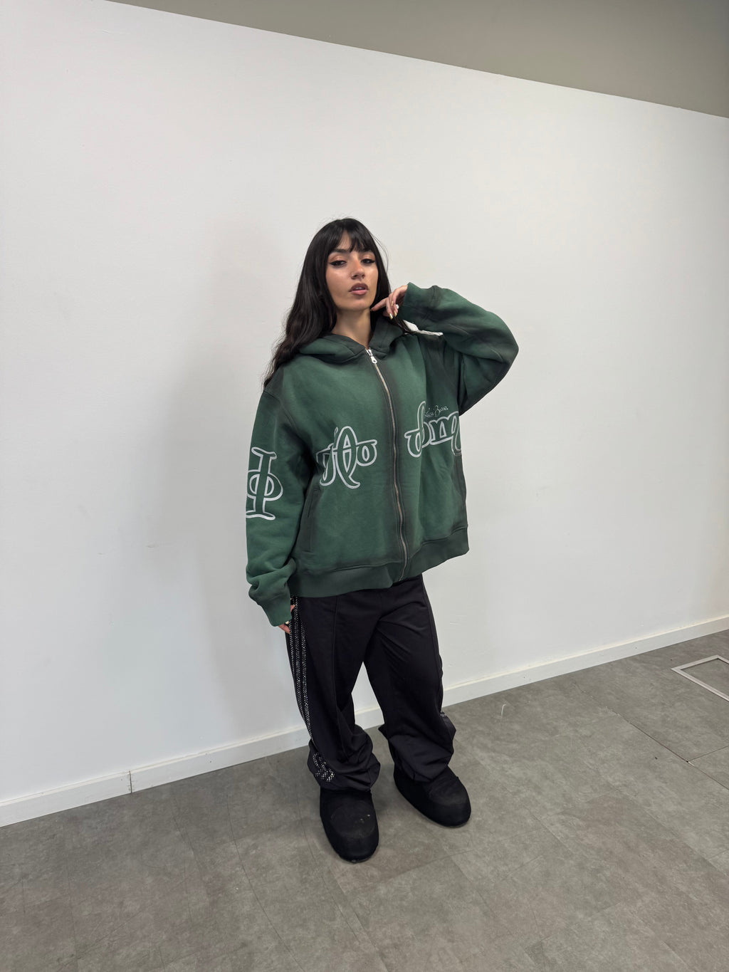 Zip Hoodie "Lengua Eslava" (Verde Washed)